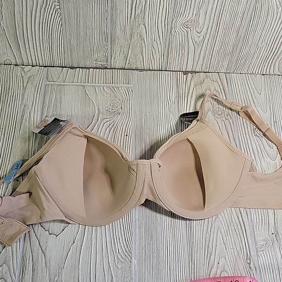 Bali Smoothing Nude Convertible Straps Bra Womens Size 34C NWT - Picture 7 of 9